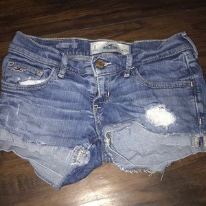 Denim ripped shorts